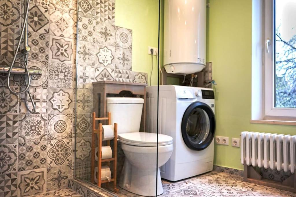 Prime 2Br/Ba Apt Next To Main Station & Olympic Center Liepāja Екстериор снимка