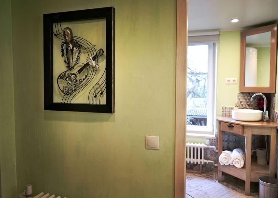 Prime 2Br/Ba Apt Next To Main Station & Olympic Center Liepāja Екстериор снимка